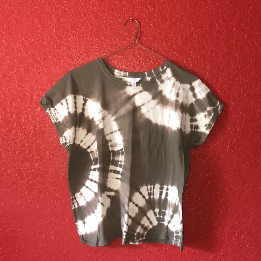 Time and Tru Black and White Short Sleeve Boxy T-Shirt